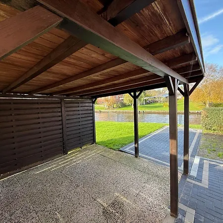Haus Direkt Am Wasser Mit Tretboot * Emden